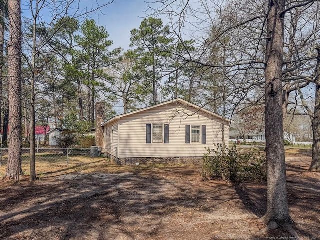 575 Veterans Road, Saint Pauls, NC 28384
