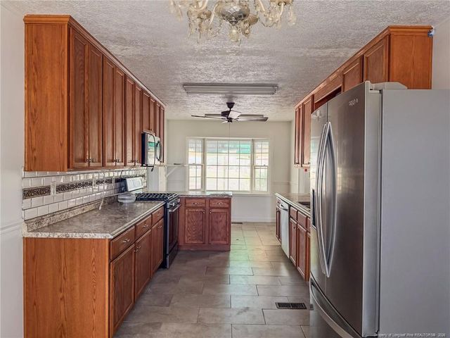 575 Veterans Road, Saint Pauls, NC 28384