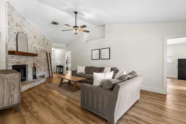 55 WISTERIA Street, Waco, TX 76708