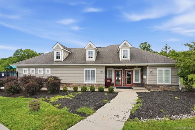 58 Cobblestone Lane, Middletown, NY 10940