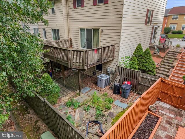 6913 TRESTLE CT, Lorton, VA 22079