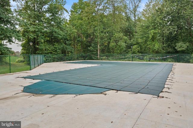6913 TRESTLE CT, Lorton, VA 22079