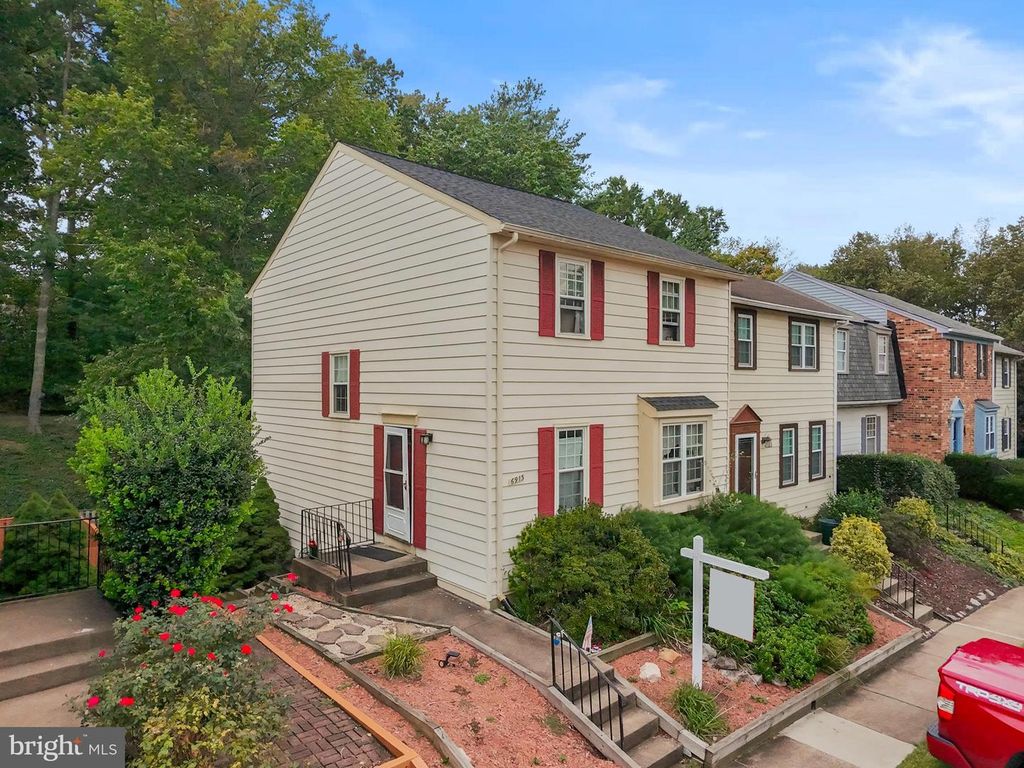6913 TRESTLE CT, Lorton, VA 22079