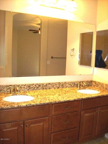 2333 W Mila Way, San Tan Valley, AZ 85144