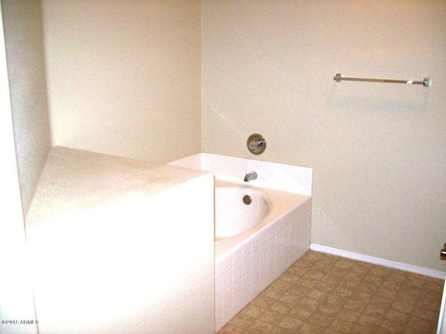 2333 W Mila Way, San Tan Valley, AZ 85144
