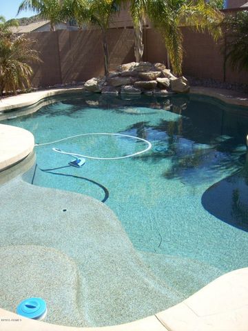2333 W Mila Way, San Tan Valley, AZ 85144