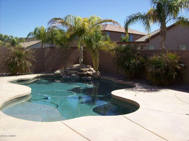 2333 W Mila Way, San Tan Valley, AZ 85144