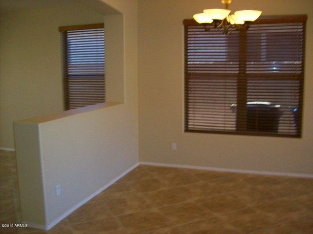 2333 W Mila Way, San Tan Valley, AZ 85144