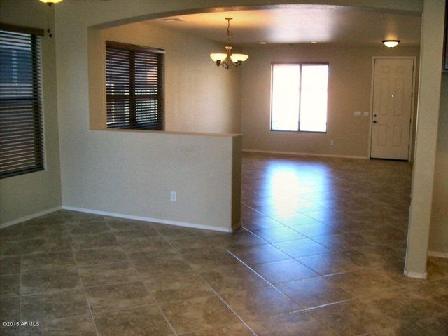2333 W Mila Way, San Tan Valley, AZ 85144