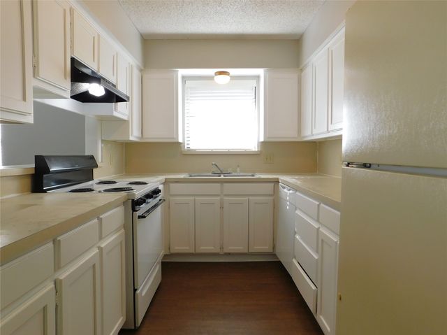 2214 Bernard Street, Denton, TX 76205