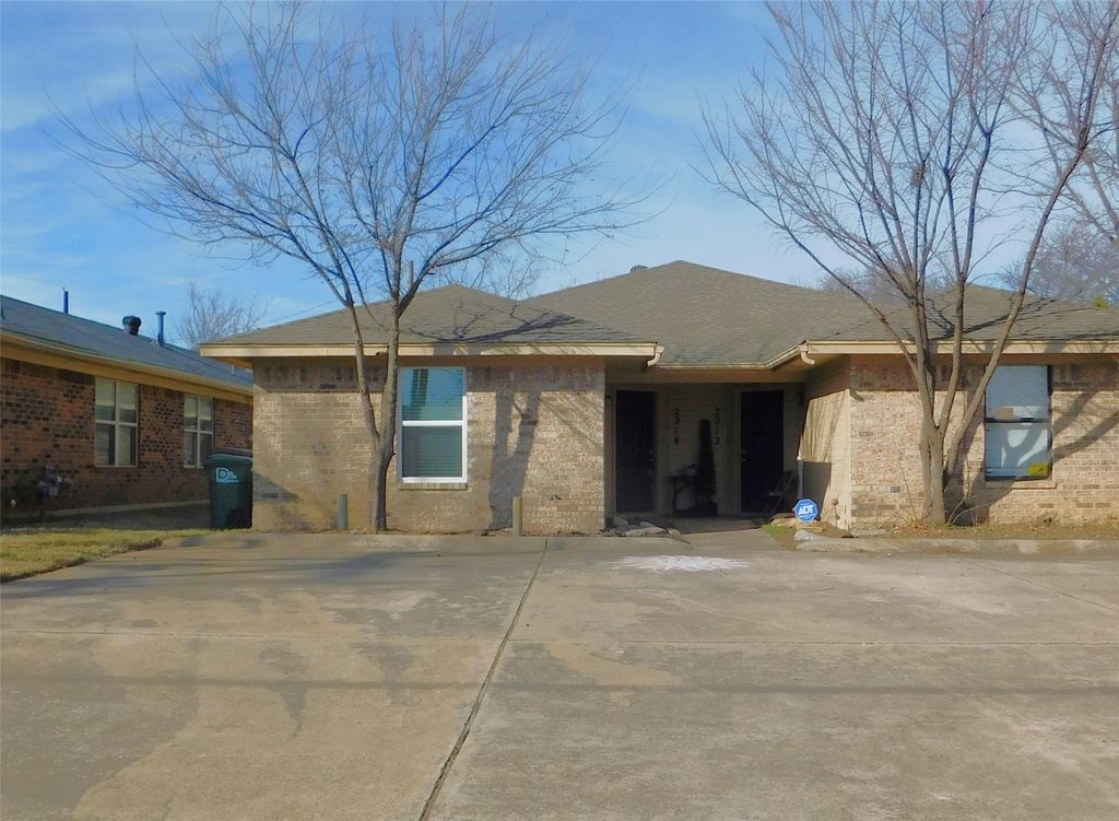 2214 Bernard Street, Denton, TX 76205