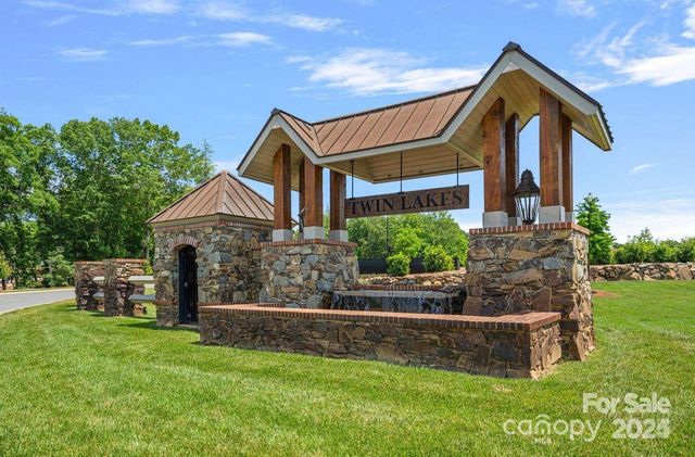 608 Deodar Cedar Drive 69, Weddington, NC 28104