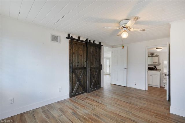 2647 Pine ST, Matlacha, FL 33993