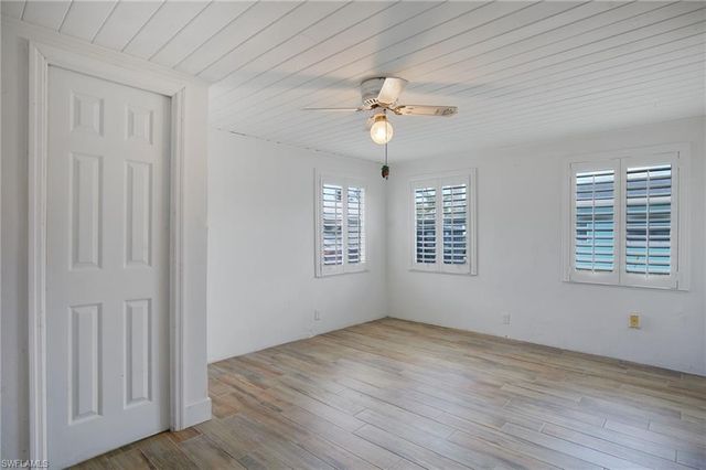 2647 Pine ST, Matlacha, FL 33993