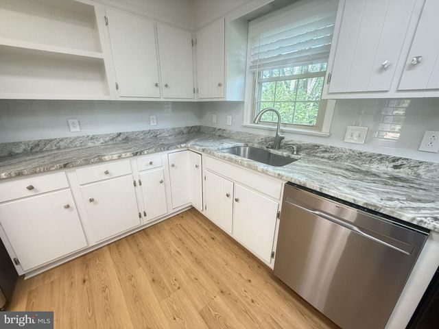 824 APPLESEED CT, Winchester, VA 22601