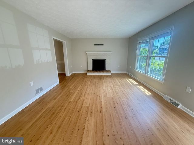 824 APPLESEED CT, Winchester, VA 22601