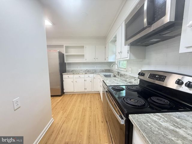 824 APPLESEED CT, Winchester, VA 22601
