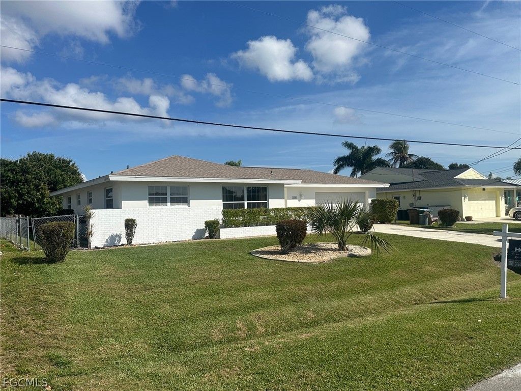 Image 2 of property listing at 3109 SE 10th AVE, Cape Coral, FL 33904