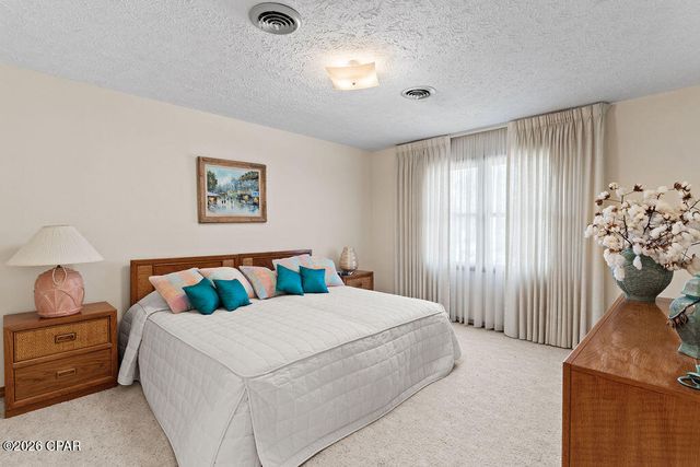 1945 Shenandoah Boulevard, Chipley, FL 32428