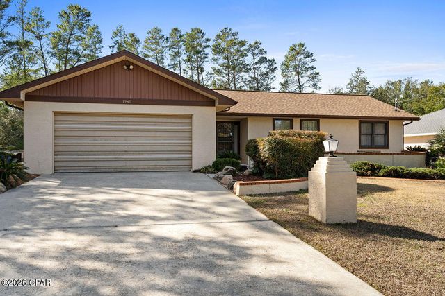1945 Shenandoah Boulevard, Chipley, FL 32428