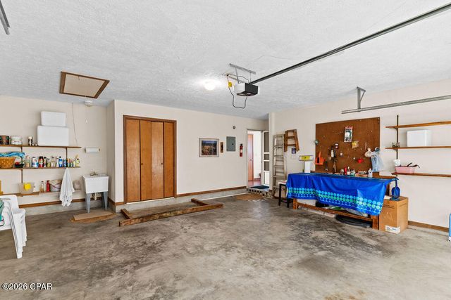 1945 Shenandoah Boulevard, Chipley, FL 32428