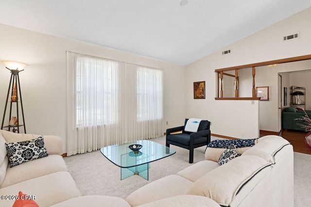 1945 Shenandoah Boulevard, Chipley, FL 32428