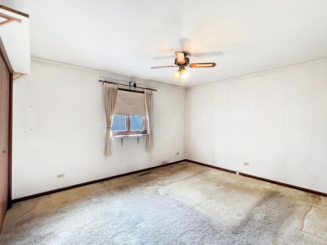 7431 W 83rd Lane, Crown Point, IN 46307