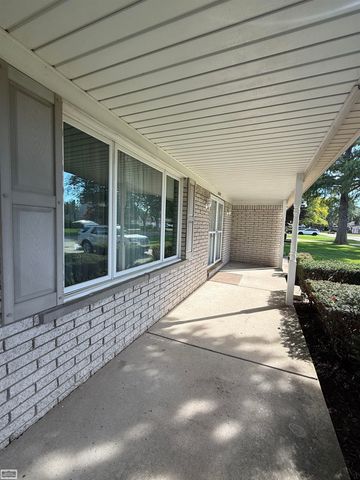 38228 John P St Street, Clinton Township, MI 48036