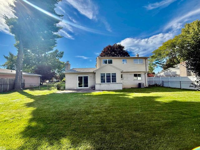 38228 John P St Street, Clinton Township, MI 48036
