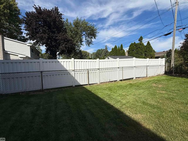 38228 John P St Street, Clinton Township, MI 48036