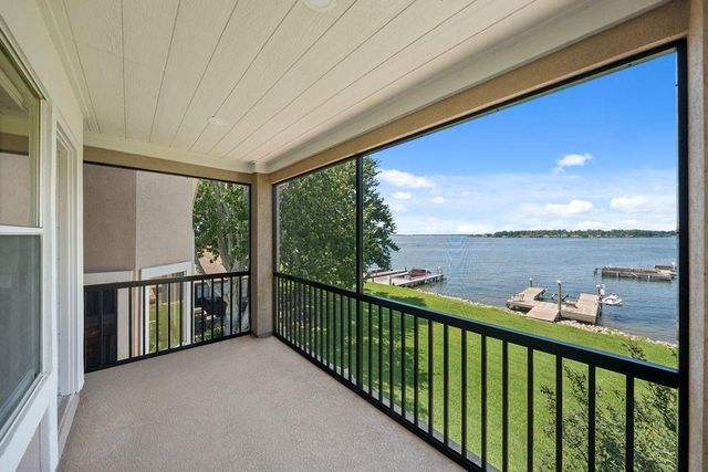 1607 Schooner Point, Willis, TX 77318