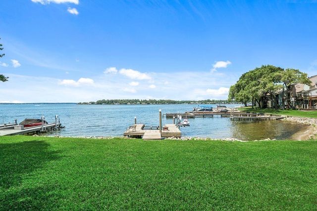 1607 Schooner Point, Willis, TX 77318