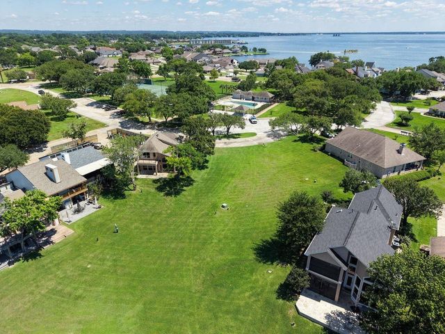 1607 Schooner Point, Willis, TX 77318