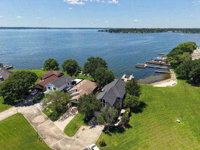 1607 Schooner Point, Willis, TX 77318