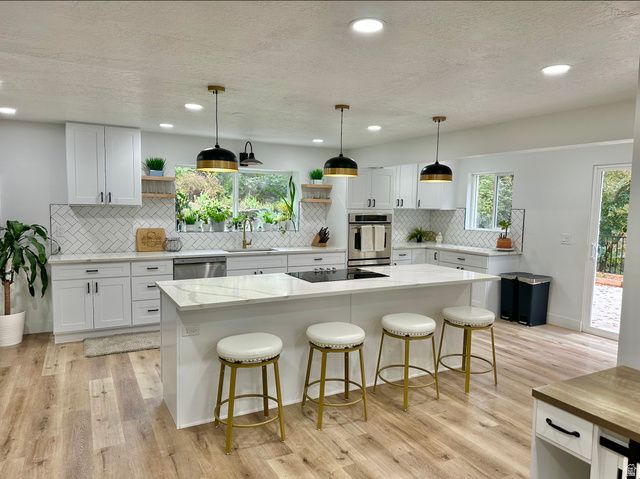 3442 NAVAJO LN, Provo, UT 84604