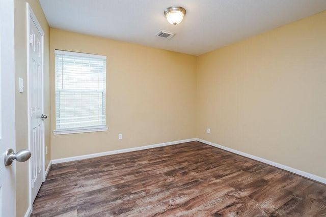 4959 S Cancun Drive, Houston, TX 77045