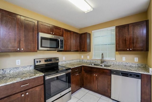 4959 S Cancun Drive, Houston, TX 77045