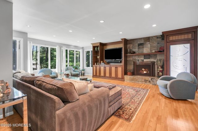 7 Monroe Drive, Marlboro, NJ 07746