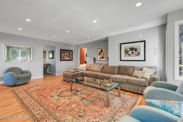 7 Monroe Drive, Marlboro, NJ 07746