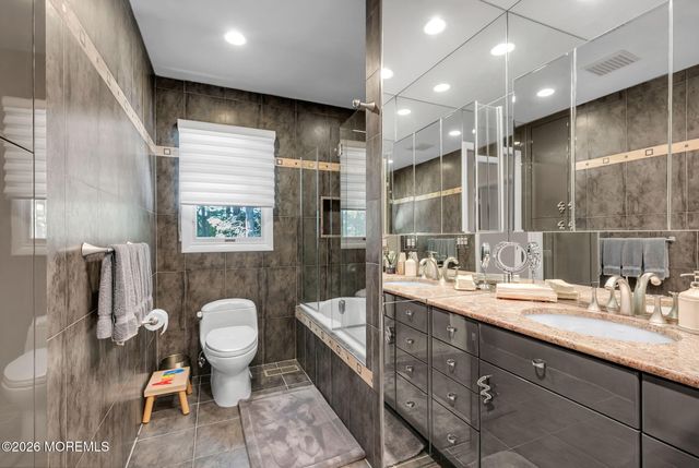 7 Monroe Drive, Marlboro, NJ 07746