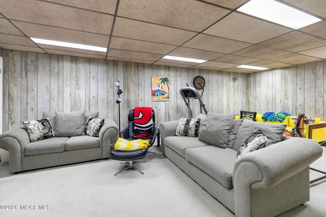 7 Monroe Drive, Marlboro, NJ 07746