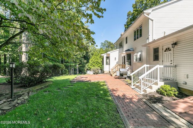 7 Monroe Drive, Marlboro, NJ 07746
