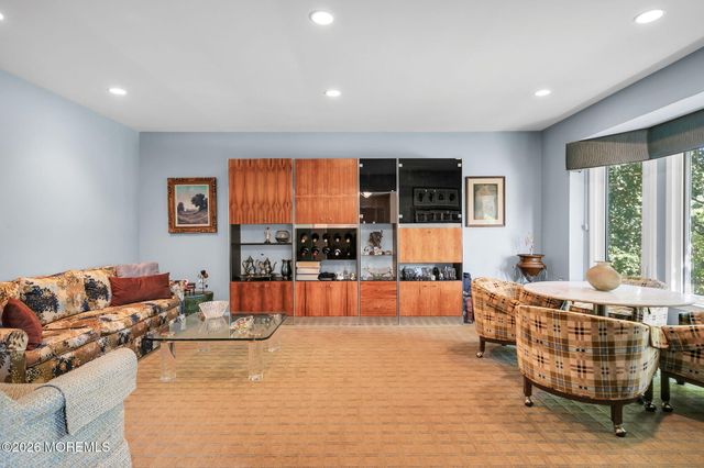 7 Monroe Drive, Marlboro, NJ 07746