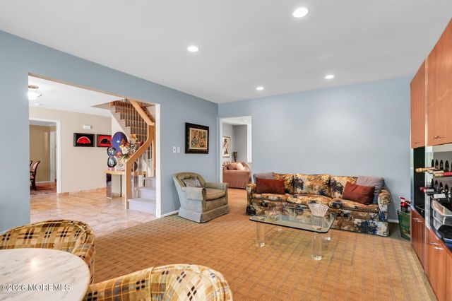 7 Monroe Drive, Marlboro, NJ 07746