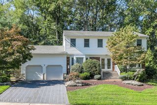 7 Monroe Drive, Marlboro, NJ 07746