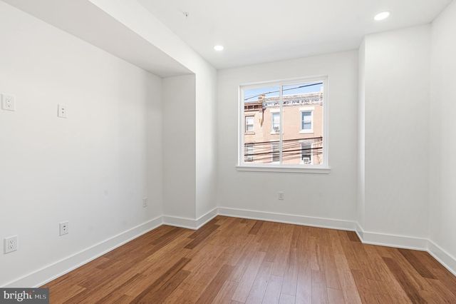 2021 N 4TH ST, Philadelphia, PA 19122