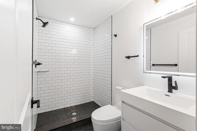 2021 N 4TH ST, Philadelphia, PA 19122