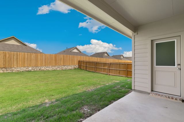 952 Dustwood Drive, Fort Worth, TX 76052