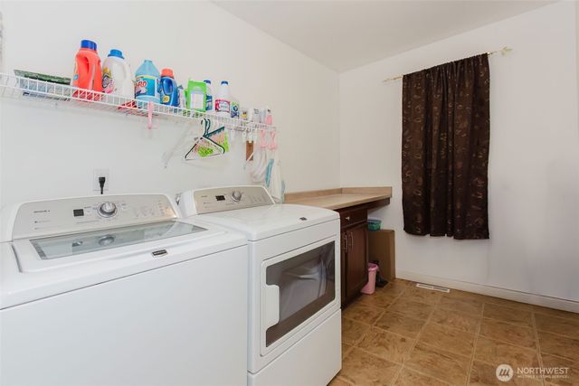 2729 SW Egret Street, Port Orchard, WA 98367