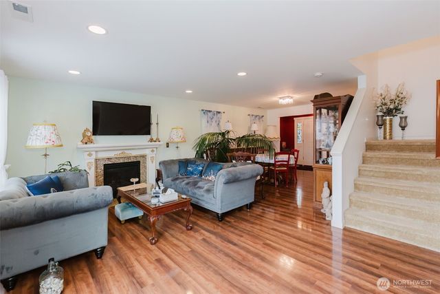 2729 SW Egret Street, Port Orchard, WA 98367